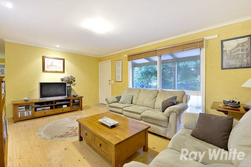 32 Parkvalley Drive, CHIRNSIDE PARK VIC 3116, Chirnside Park - Thumbnail 3