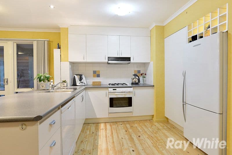 32 Parkvalley Drive, CHIRNSIDE PARK VIC 3116, Chirnside Park - Thumbnail 4