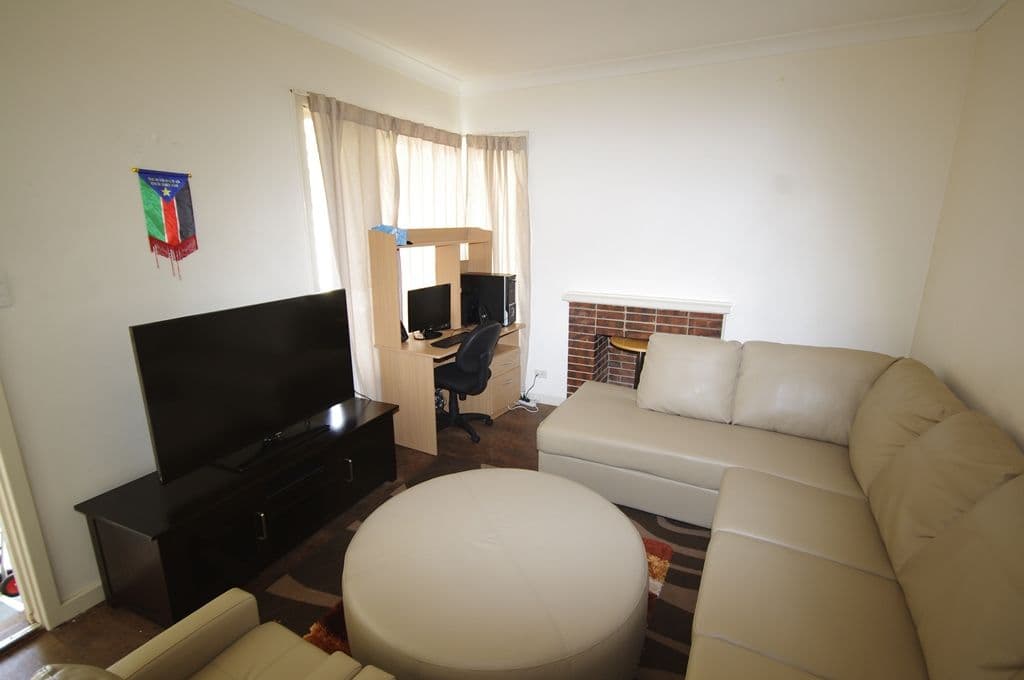 54 Storrington Crescent, WESTMINSTER WA 6061, Westminster - Thumbnail 2