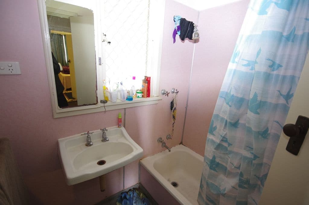 54 Storrington Crescent, WESTMINSTER WA 6061, Westminster - Thumbnail 4