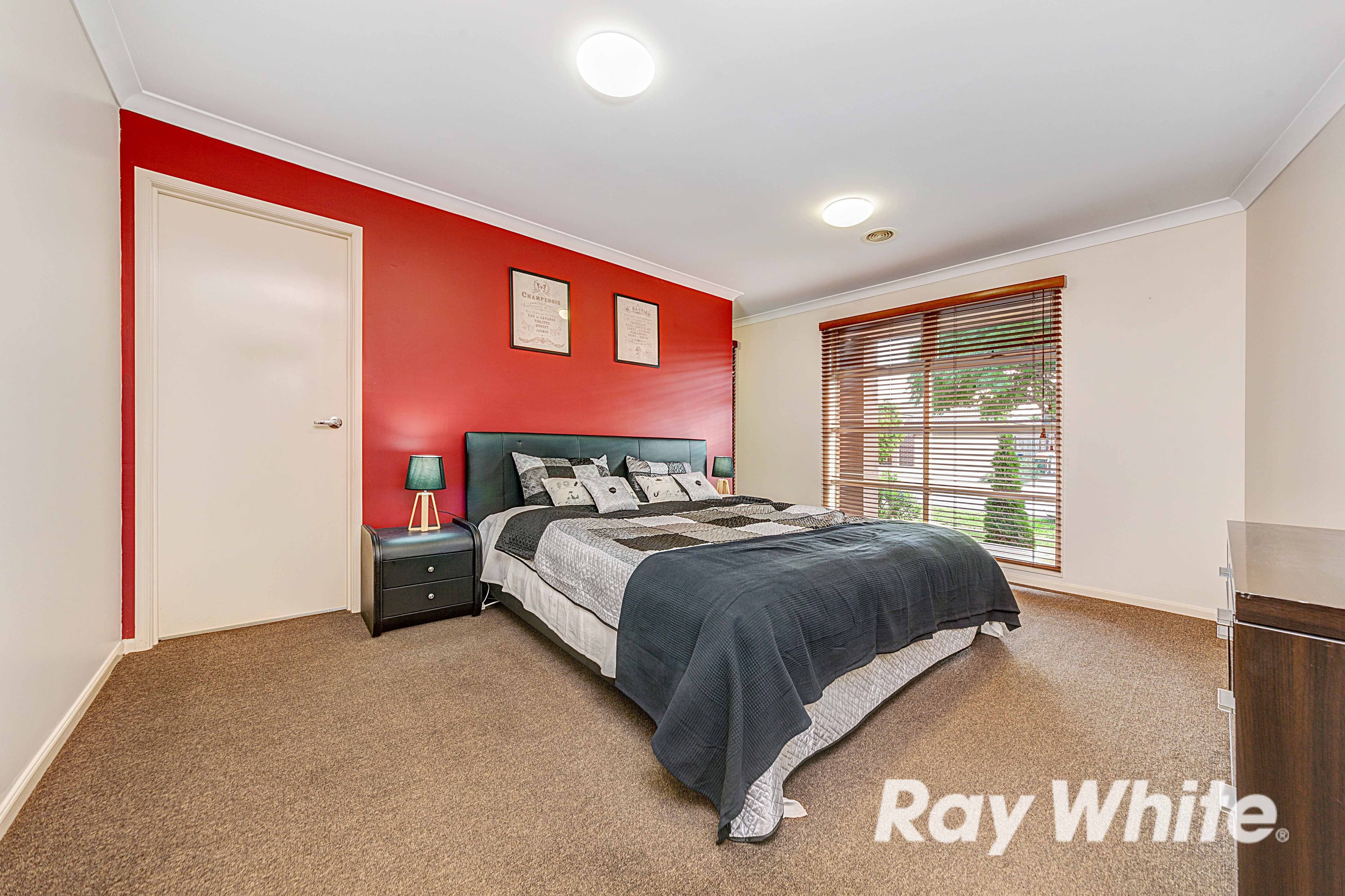 4 BUSHLARK CRESCENT,, Williams Landing VIC 3027, Williams Landing - Thumbnail 3