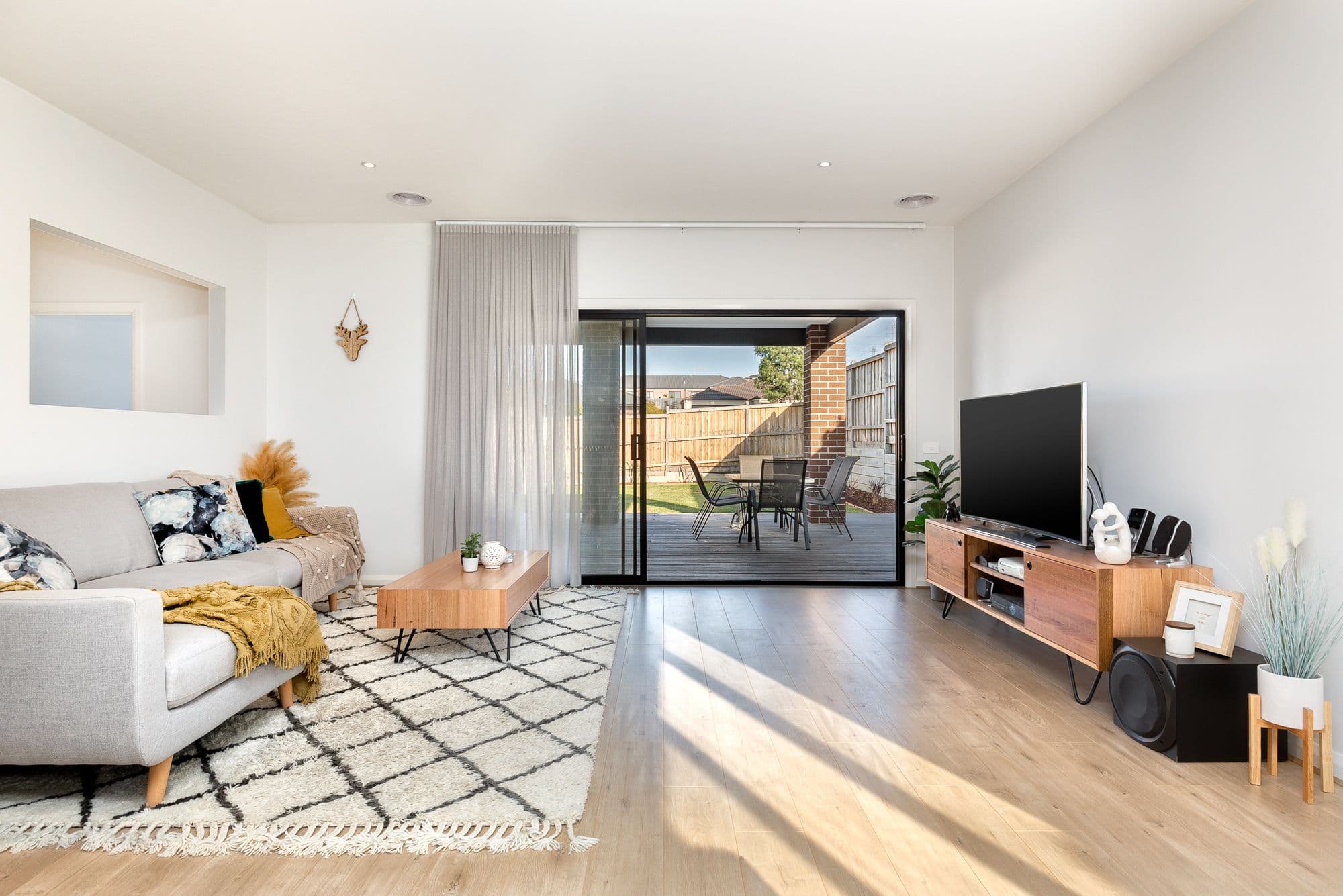15 Sunnybank Way, Pakenham VIC 3810, Pakenham - Thumbnail 3