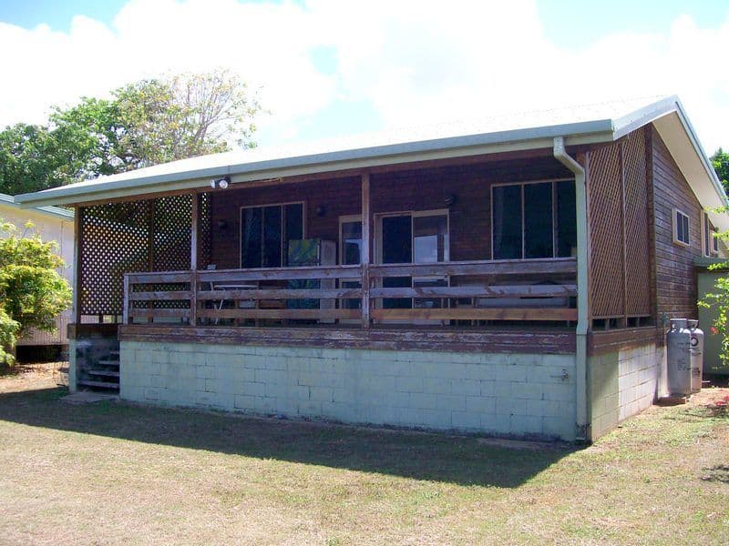 38 Elizabeth Street, Flying Fish Point QLD 4860, Flying Fish Point - Thumbnail 2