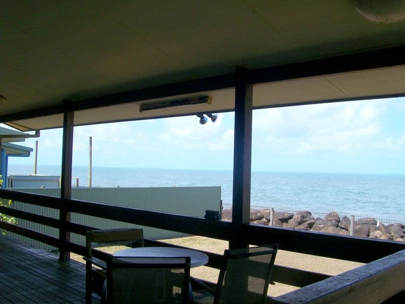38 Elizabeth Street, Flying Fish Point QLD 4860, Flying Fish Point - Thumbnail 4