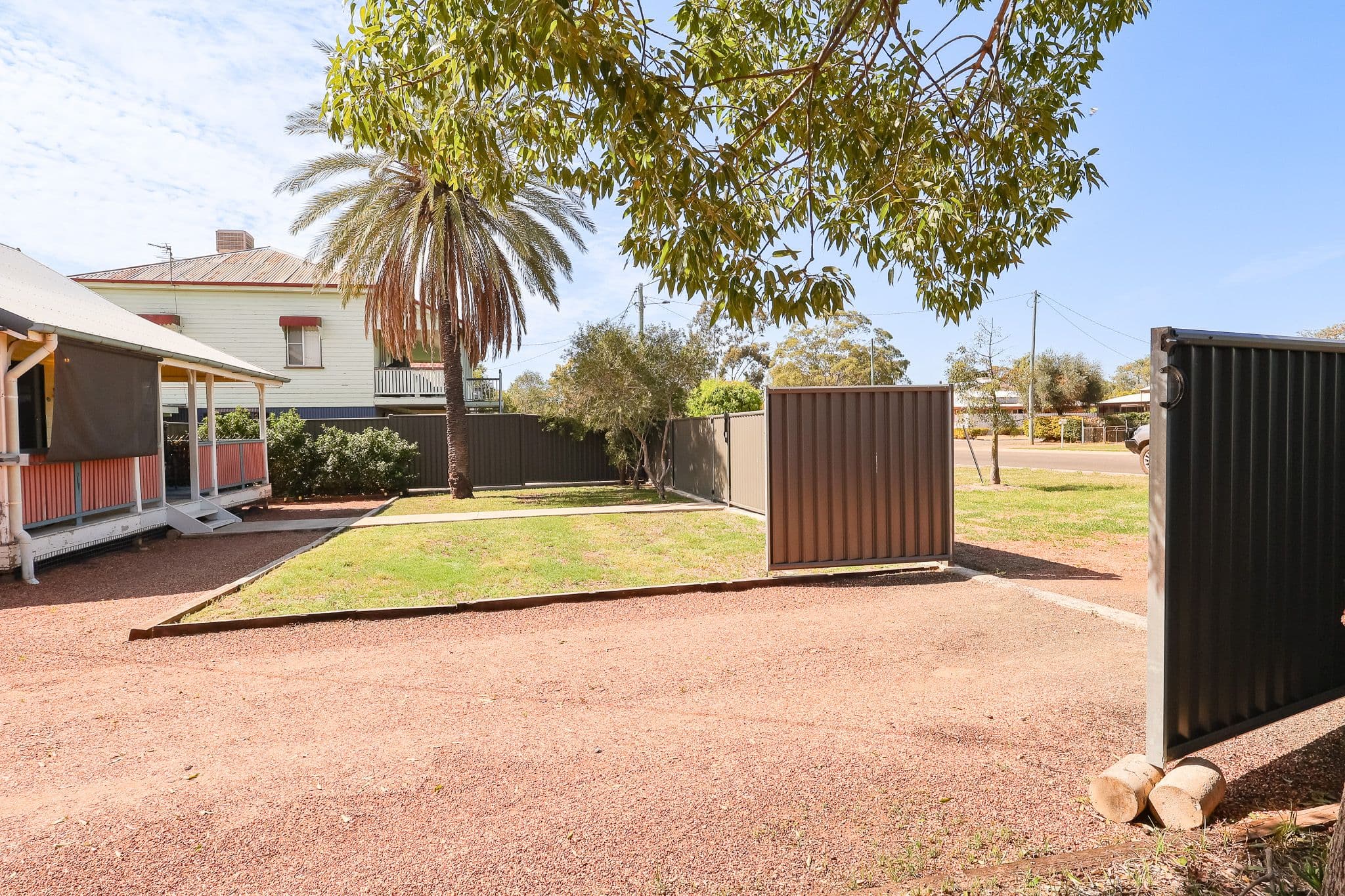 11 Conlan Street, Roma QLD 4455, Roma - Thumbnail 2