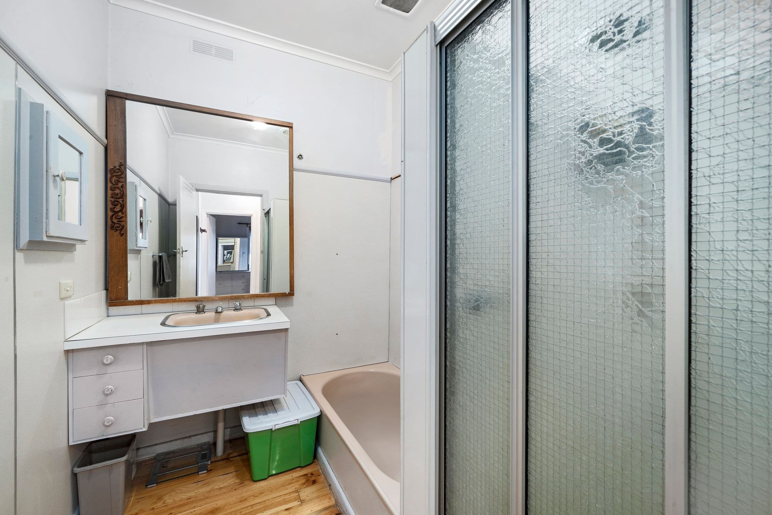16 Holloway Street, Benalla VIC 3672, Benalla - Thumbnail 8