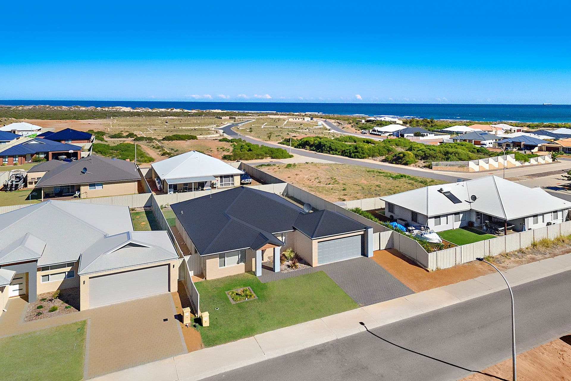 4 Beachcomber Hill, Glenfield WA 6532, Glenfield - Thumbnail 2