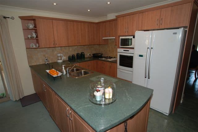 12 Holmeswood Court, PARA HILLS WEST SA 5096, Para Hills West - Thumbnail 2