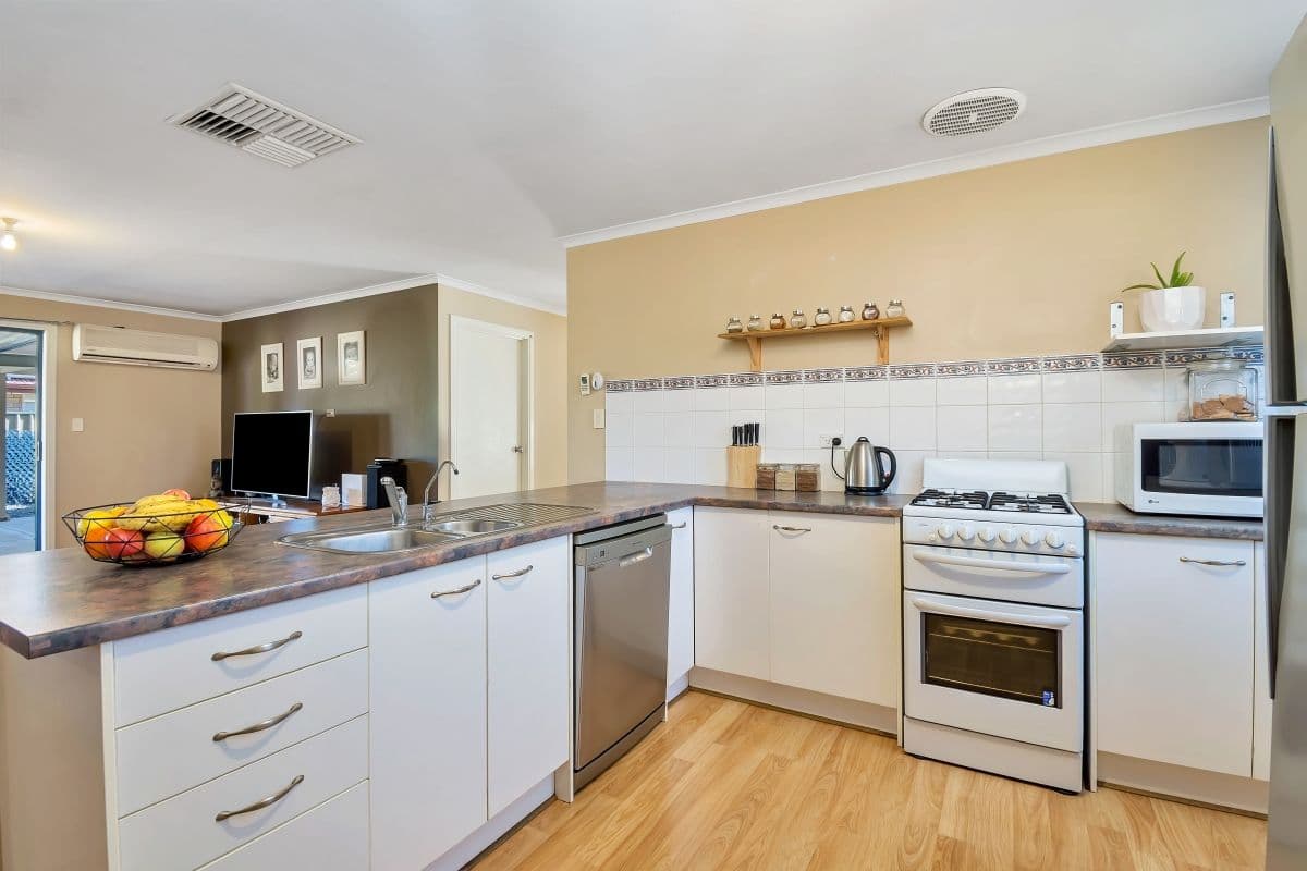 8 Dawn Close, Andrews Farm SA 5114, Andrews Farm - Thumbnail 7