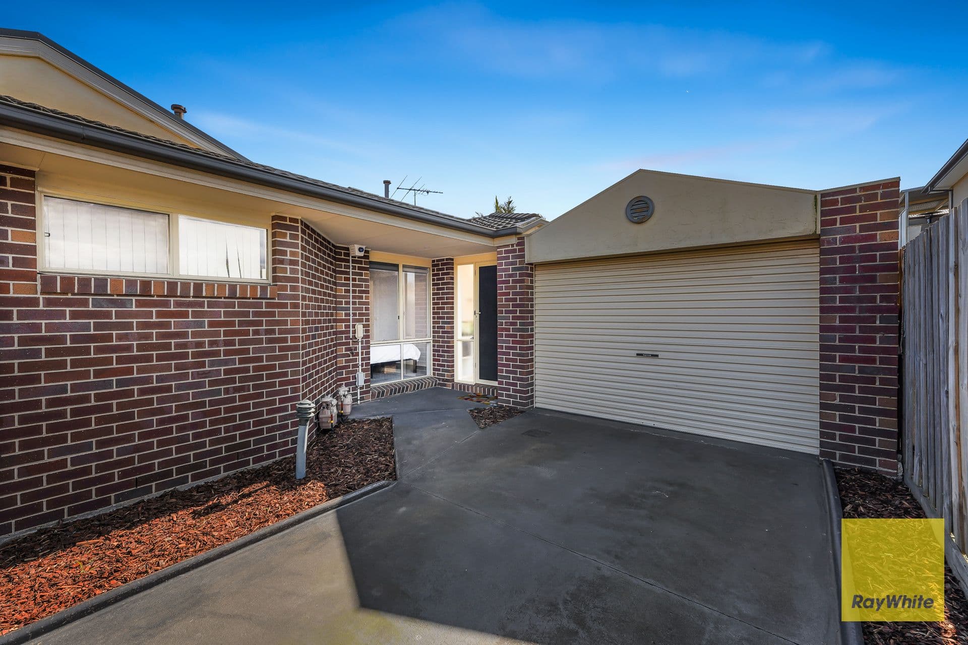 17 Burrows Avenue, Dandenong VIC 3175, Dandenong - Image 1