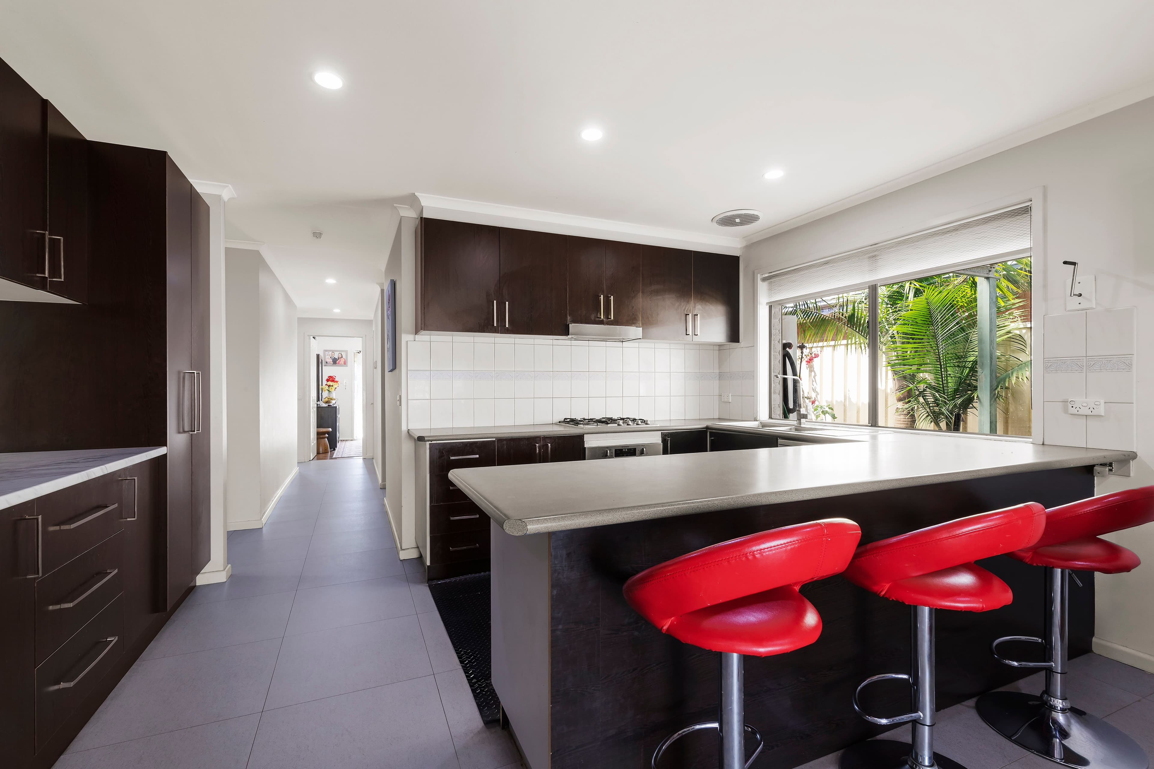 12 Morgan Court, Roxburgh Park VIC 3064, Roxburgh Park - Thumbnail 2