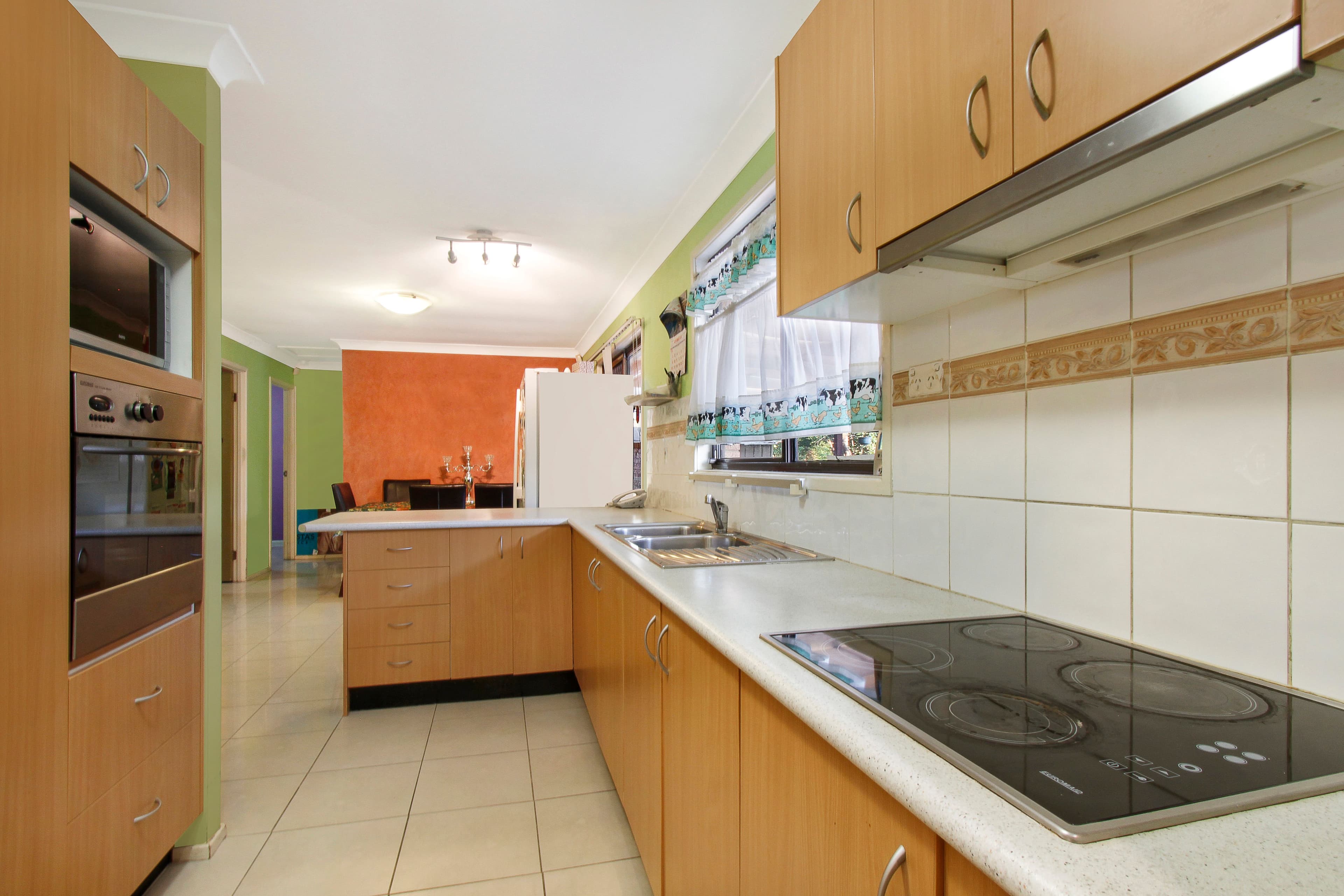 72 Dransfield Road, Edensor Park - Thumbnail 2