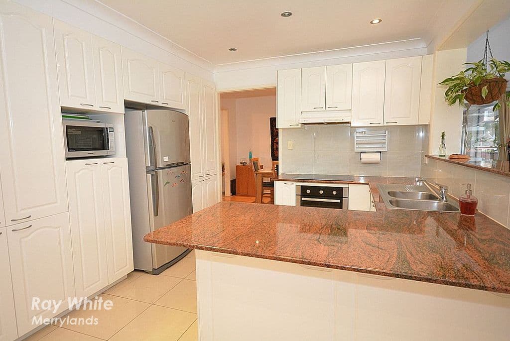 26 Davalan Drive, Munno Para West - Thumbnail 2