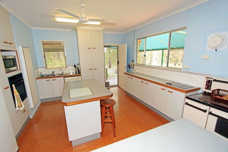 2164 Yeppoon Road, YEPPOON QLD 4703, Yeppoon - Thumbnail 4