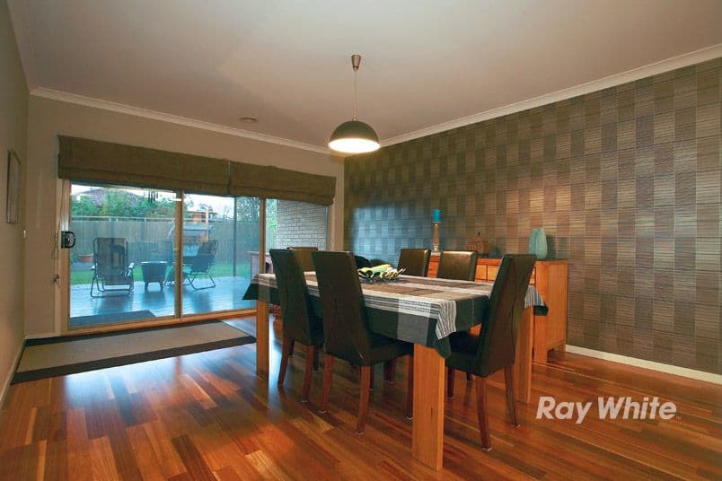31 Broadstone Way, CRANBOURNE VIC 3977, Cranbourne - Thumbnail 4