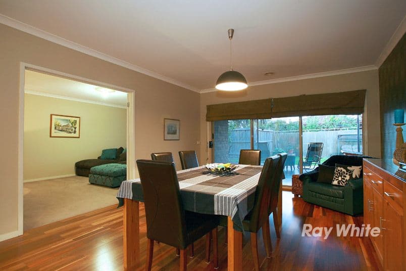31 Broadstone Way, CRANBOURNE VIC 3977, Cranbourne - Thumbnail 6