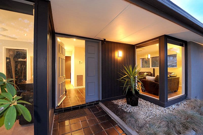 22 Lynn Drive, FERNTREE GULLY VIC 3156, Ferntree Gully - Thumbnail 3