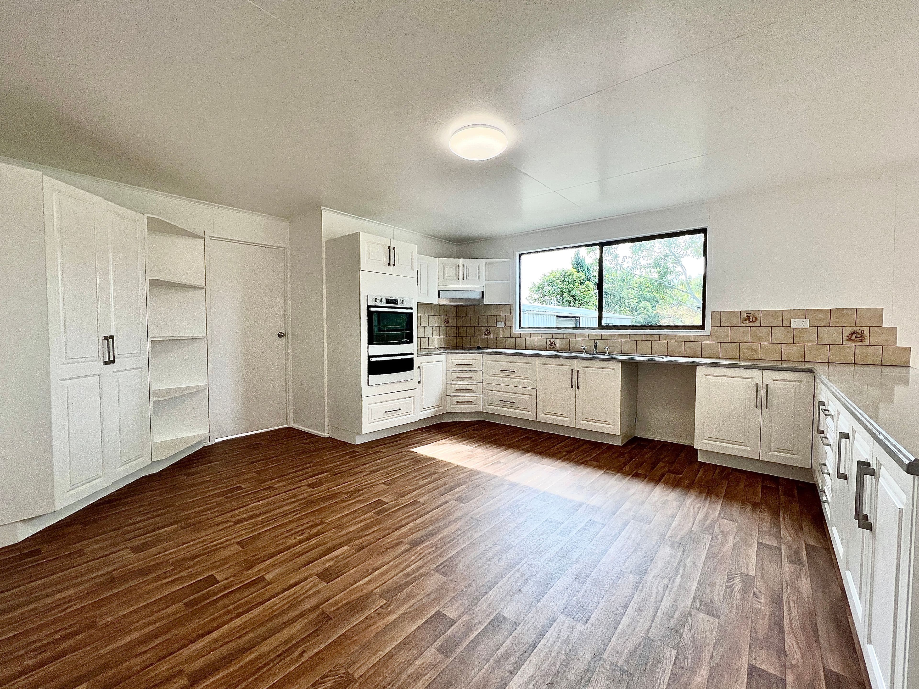48 Pine Street, Killarney QLD 4373, Killarney - Thumbnail 8