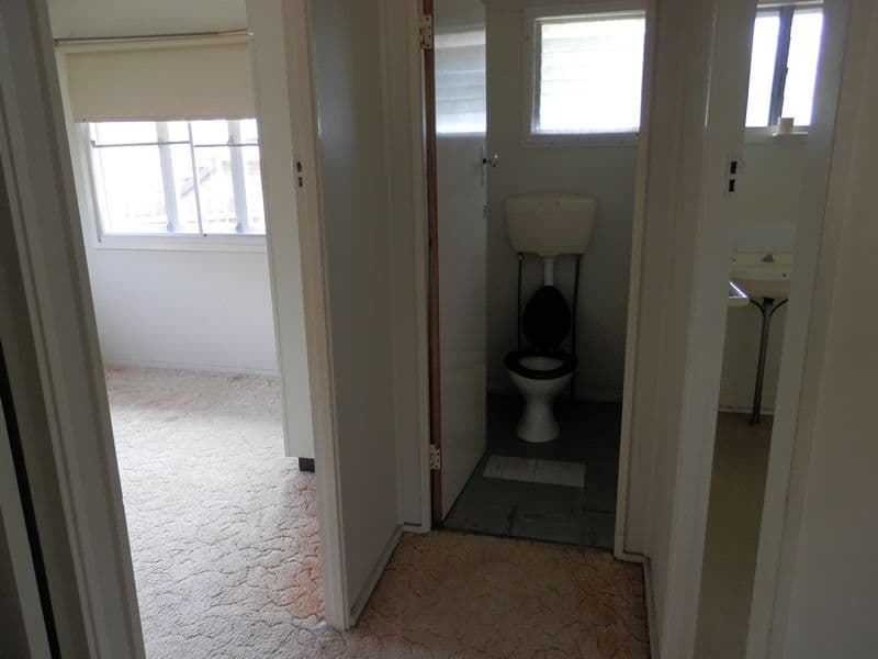 9 Kynance Street, LEICHHARDT QLD 4305, Leichhardt - Thumbnail 6