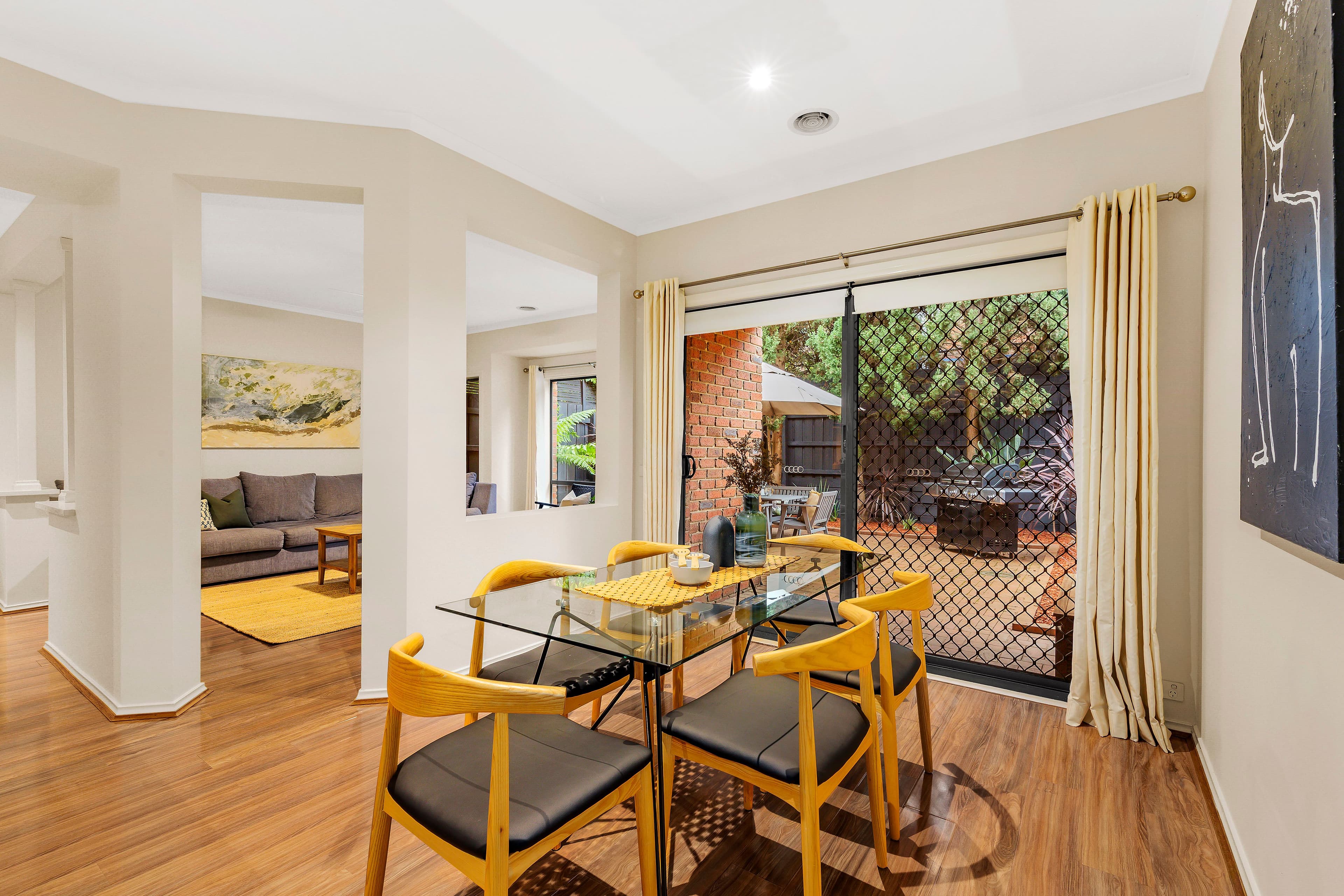 4 Reid Walk, Macleod VIC 3085, Macleod - Thumbnail 3