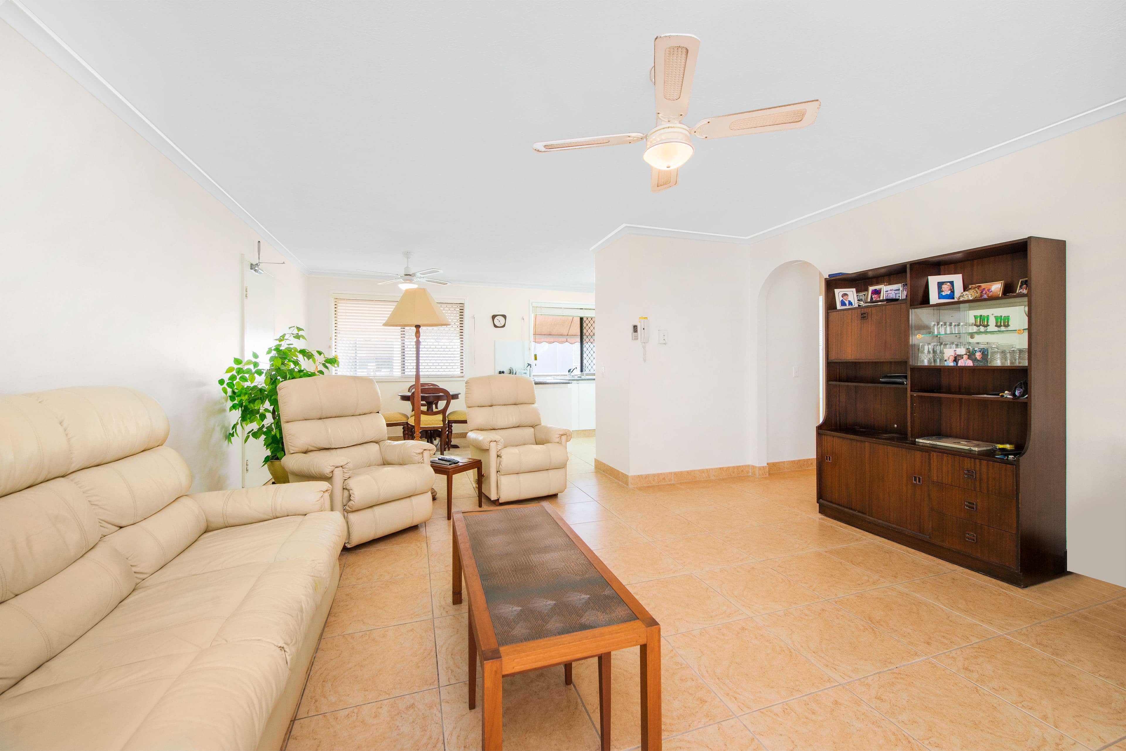 7 Rosewood Avenue, Broadbeach QLD 4218, Broadbeach - Thumbnail 4