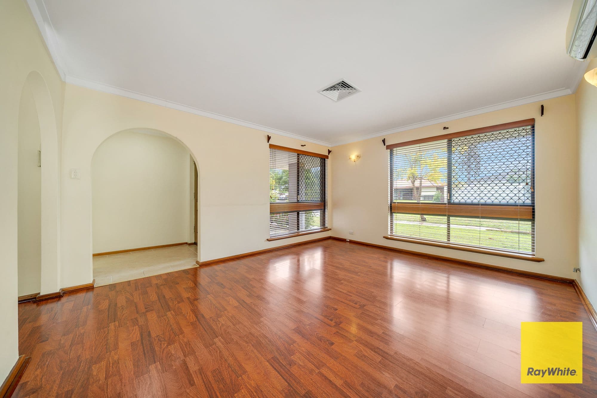 8 Farrell Place, Noranda WA 6062, Noranda - Thumbnail 4