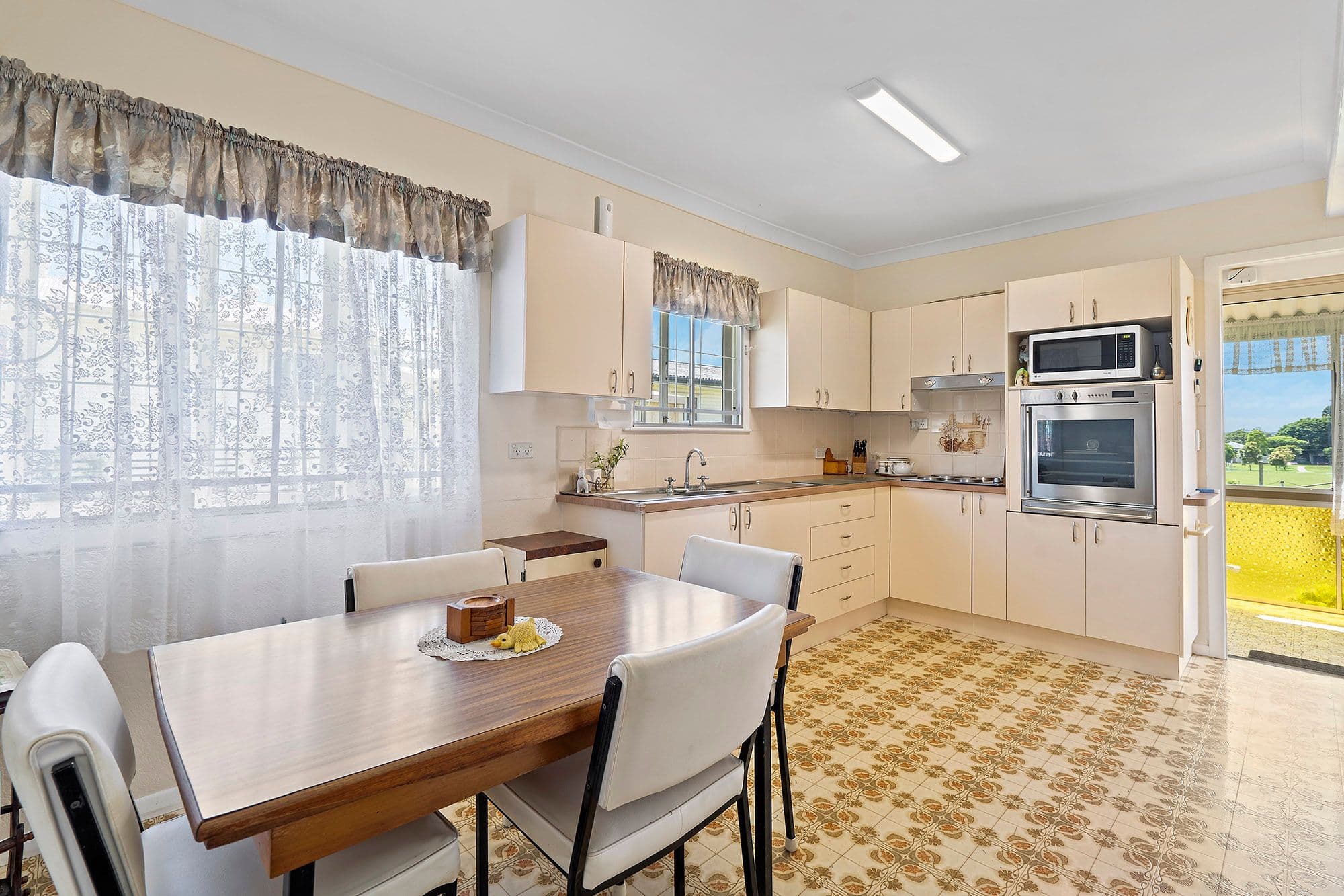 24 Hillgrove Street, Upper Mount Gravatt QLD 4122, Upper Mount Gravatt - Thumbnail 6