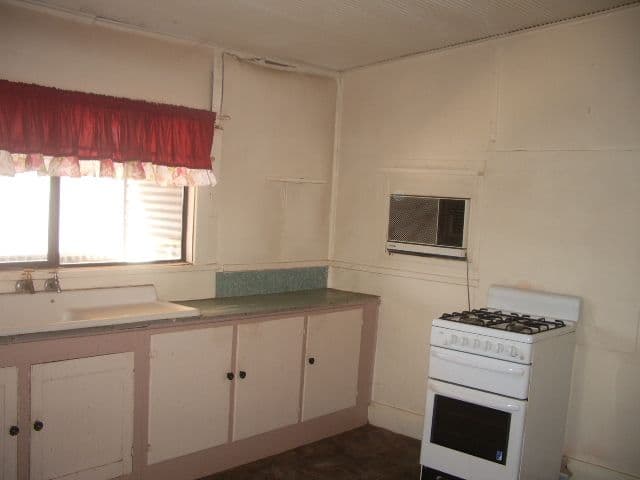 273 Boughtman Street, BROKEN HILL NSW 2880, Broken Hill - Thumbnail 2