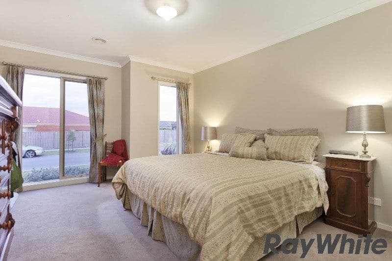 31 Broadstone Way, CRANBOURNE VIC 3977, Cranbourne - Thumbnail 6