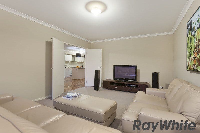 31 Broadstone Way, CRANBOURNE VIC 3977, Cranbourne - Thumbnail 8