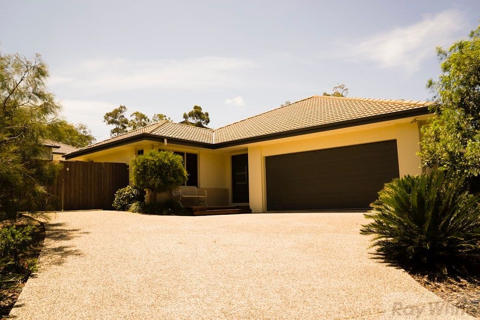 26 Goodenia Crescent, Seventeen Mile Rocks QLD 4073, Seventeen Mile Rocks - Thumbnail 2