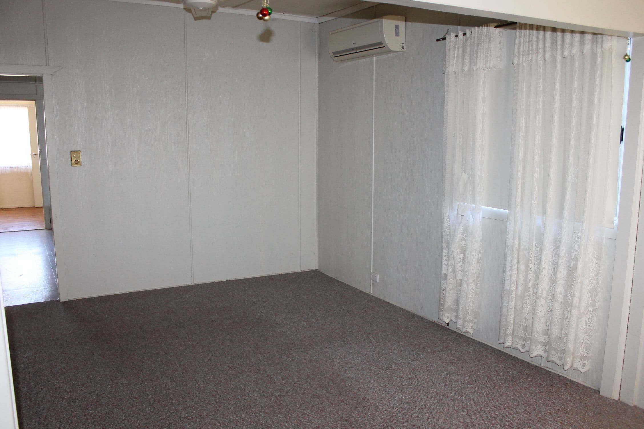1/137 Hickford Street, Reservoir VIC 3073, Reservoir - Thumbnail 4