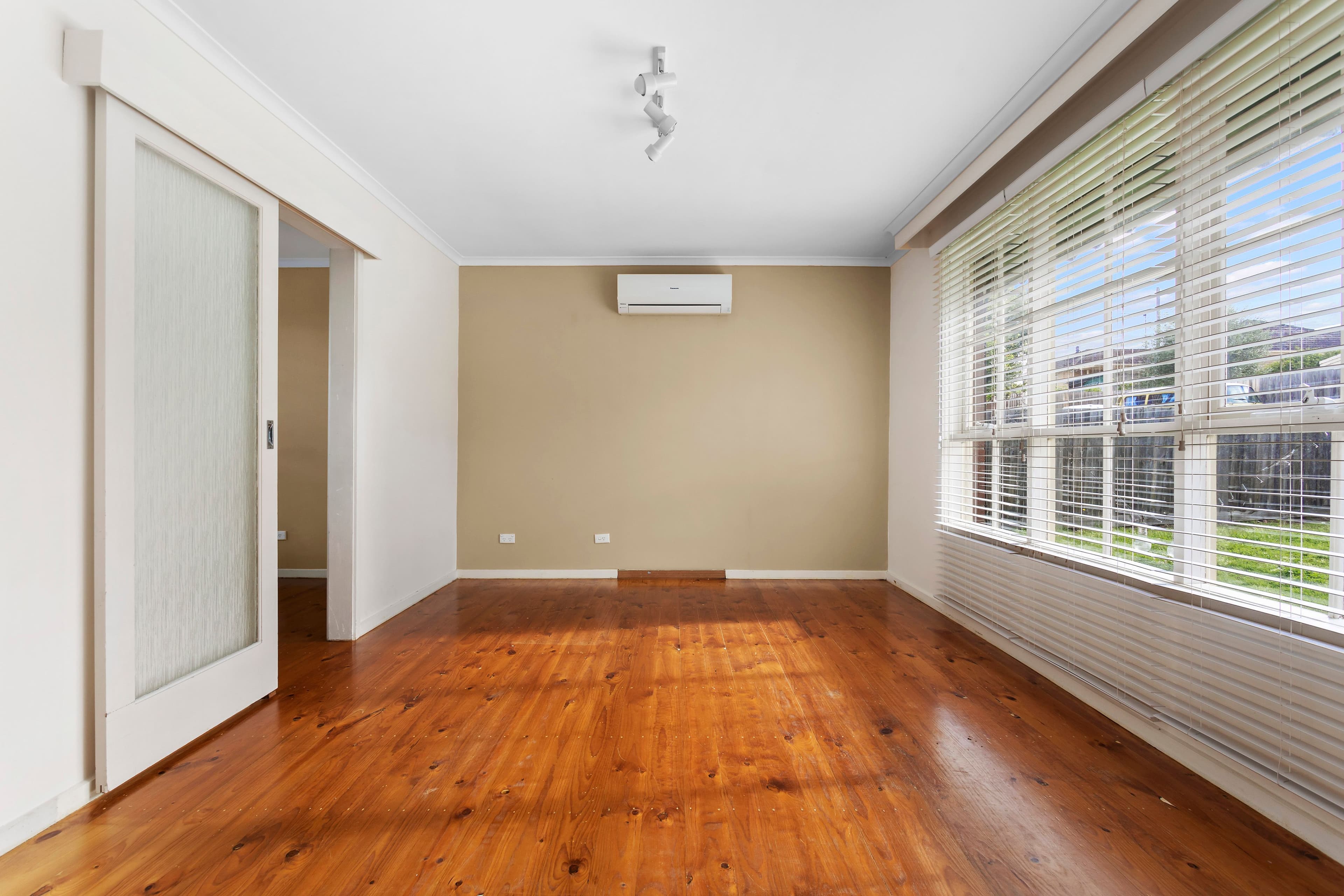 644 Huntingdale Road, Mount Waverley VIC 3149, Mount Waverley - Thumbnail 3