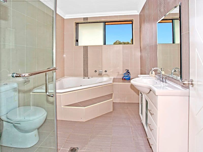 6 Pandora Street, GREENACRE NSW 2190, Greenacre - Thumbnail 4