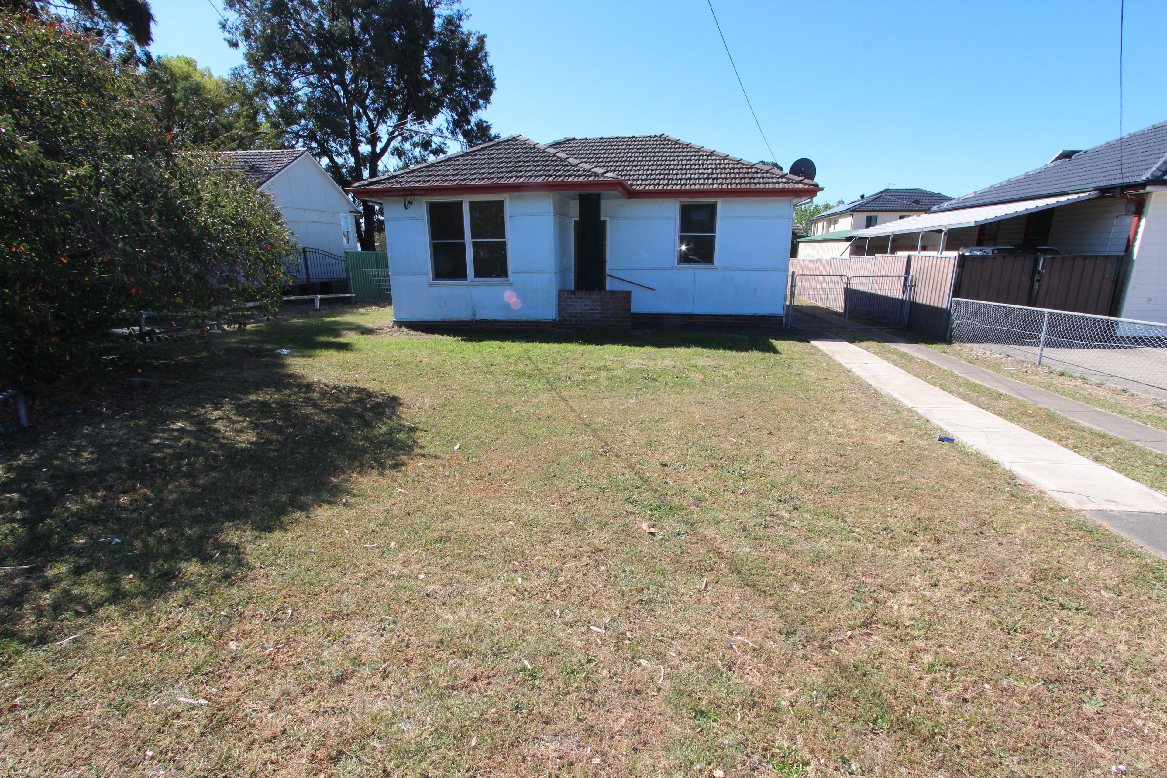 7 Nyora Avenue, Smithfield - Thumbnail 4