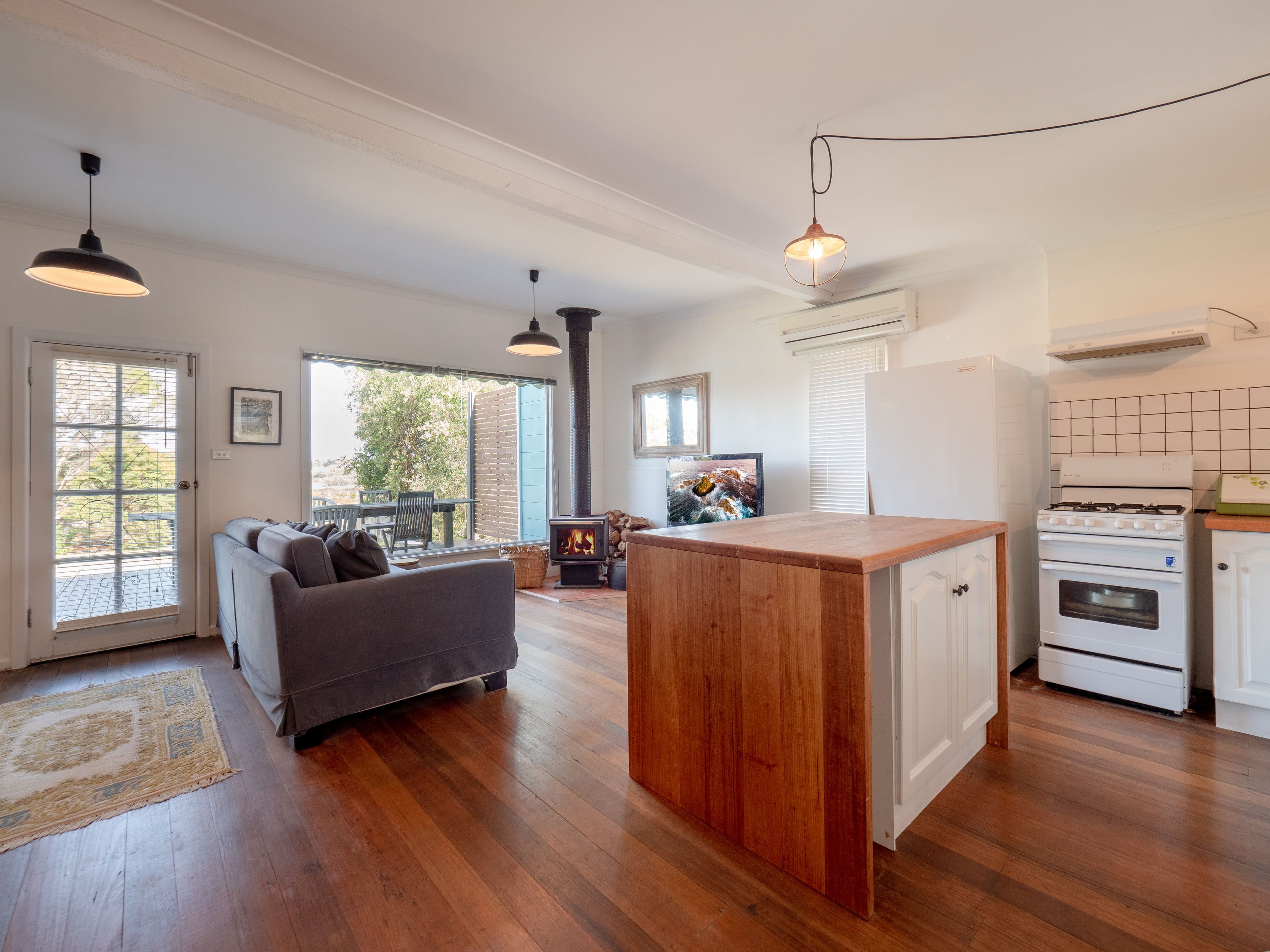 104 Red Rocks Road, Cowes VIC 3922, Cowes - Thumbnail 5