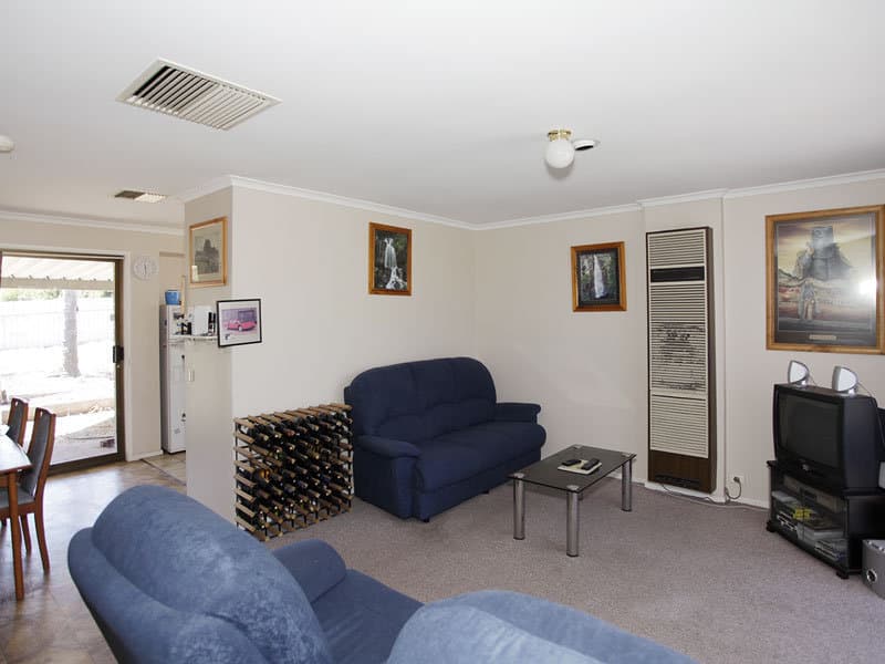 30 McIlwaine Crescent, Noarlunga Downs - Thumbnail 3