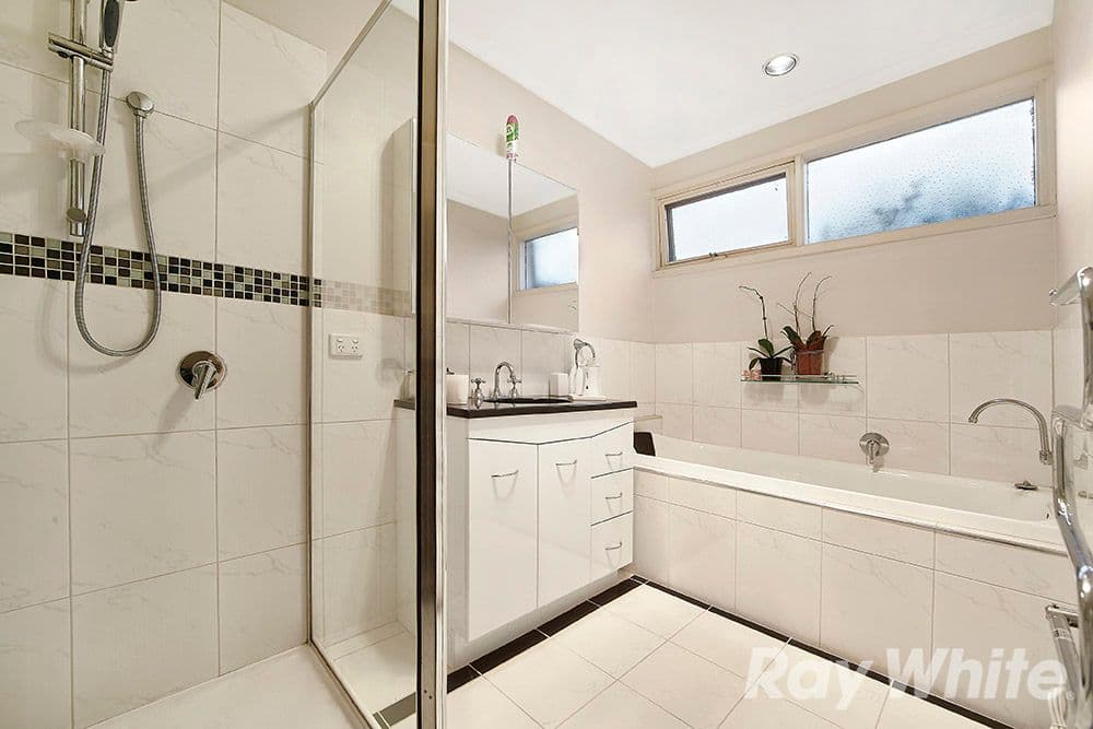 8 Withers Avenue, Mulgrave VIC 3170, Mulgrave - Thumbnail 6