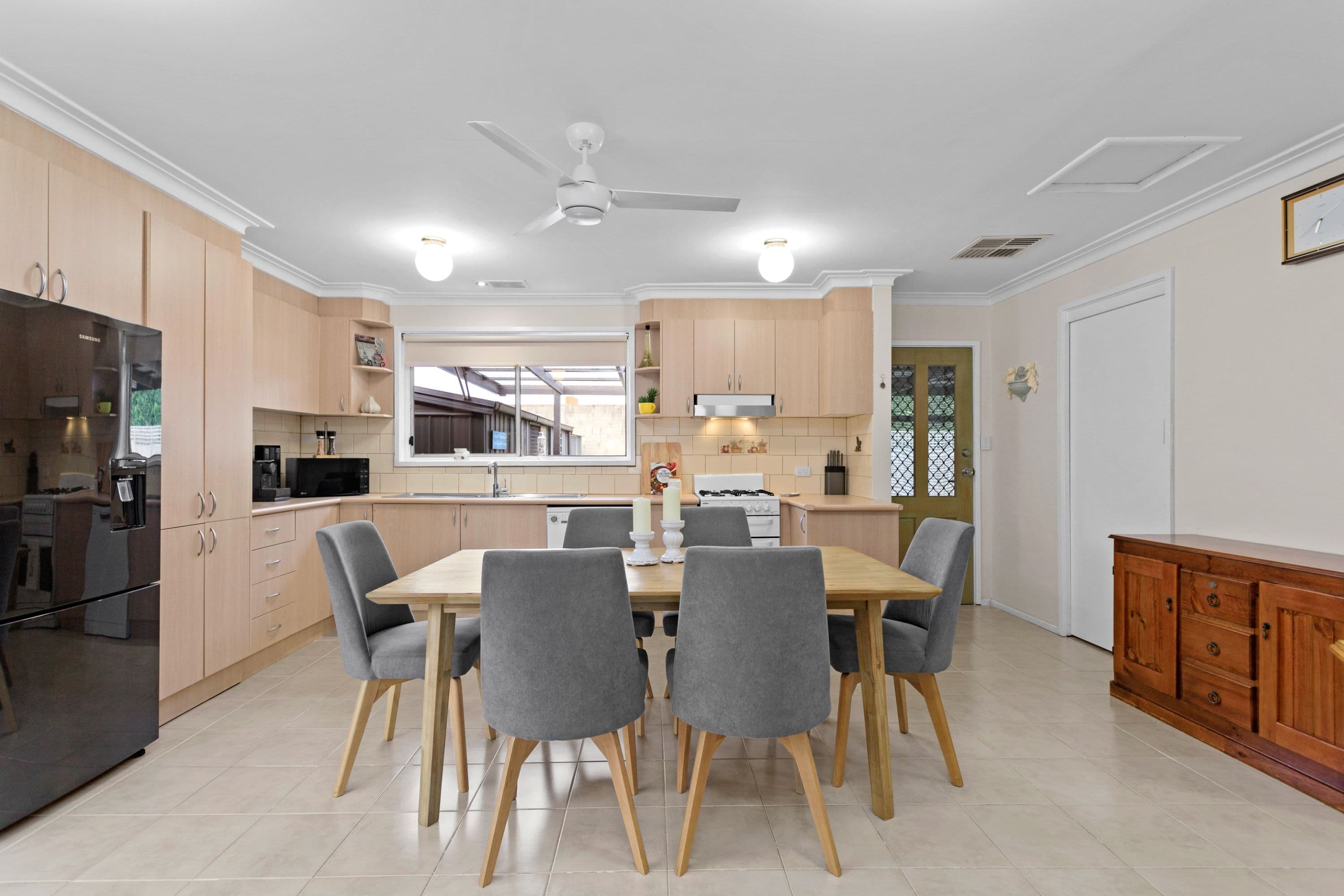 18 Barron Street, Reservoir VIC 3073, Reservoir - Thumbnail 3
