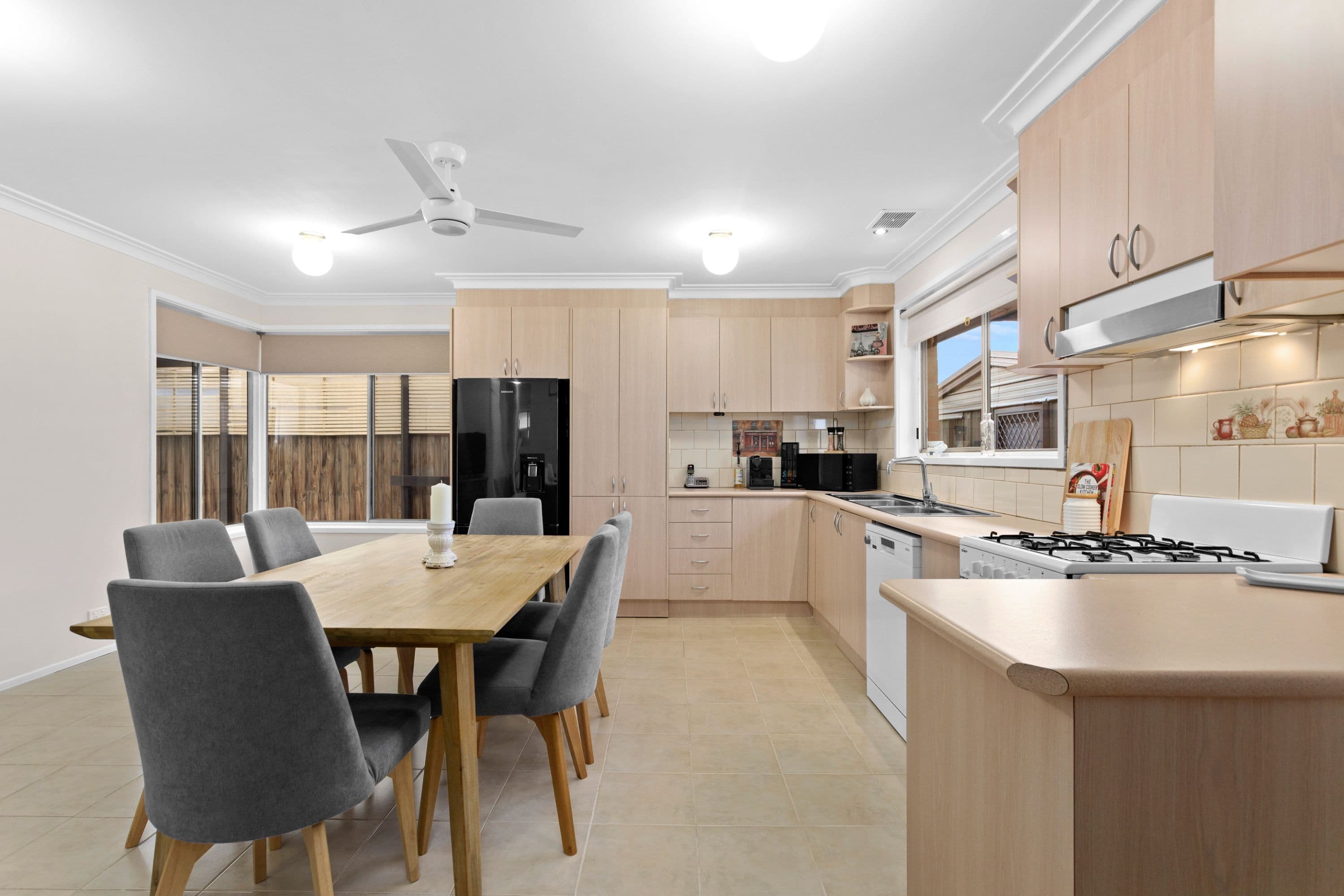 18 Barron Street, Reservoir VIC 3073, Reservoir - Thumbnail 4