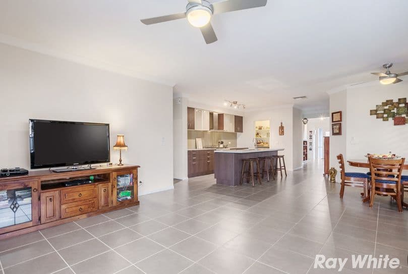 38 Lockhart Street, Mernda VIC 3754, Mernda - Thumbnail 4