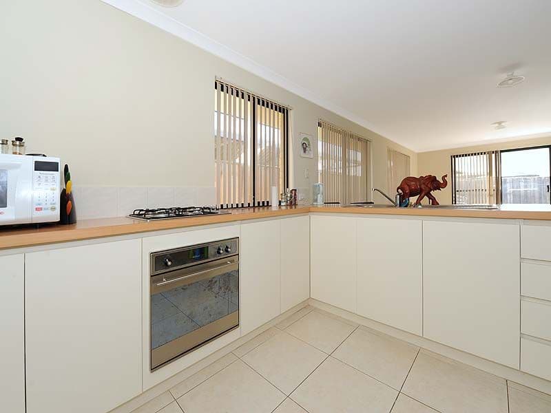 72 Granesse Drive, ELLENBROOK WA 6069, Ellenbrook - Thumbnail 2