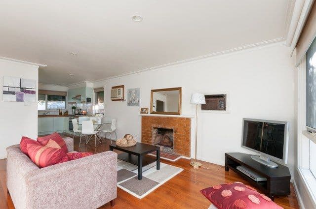 7 Hilton Street, CRAIGIEBURN VIC 3064, Craigieburn - Thumbnail 3