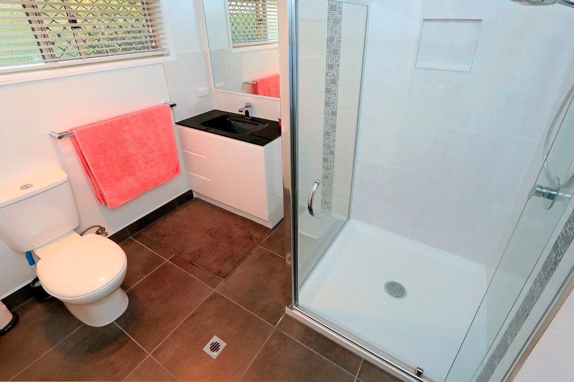 19 Warner Avenue, Norman Gardens QLD 4701, Norman Gardens - Thumbnail 8