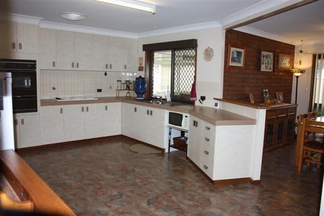 10 Juniper Court, DARLING HEIGHTS QLD 4350, Darling Heights - Thumbnail 6
