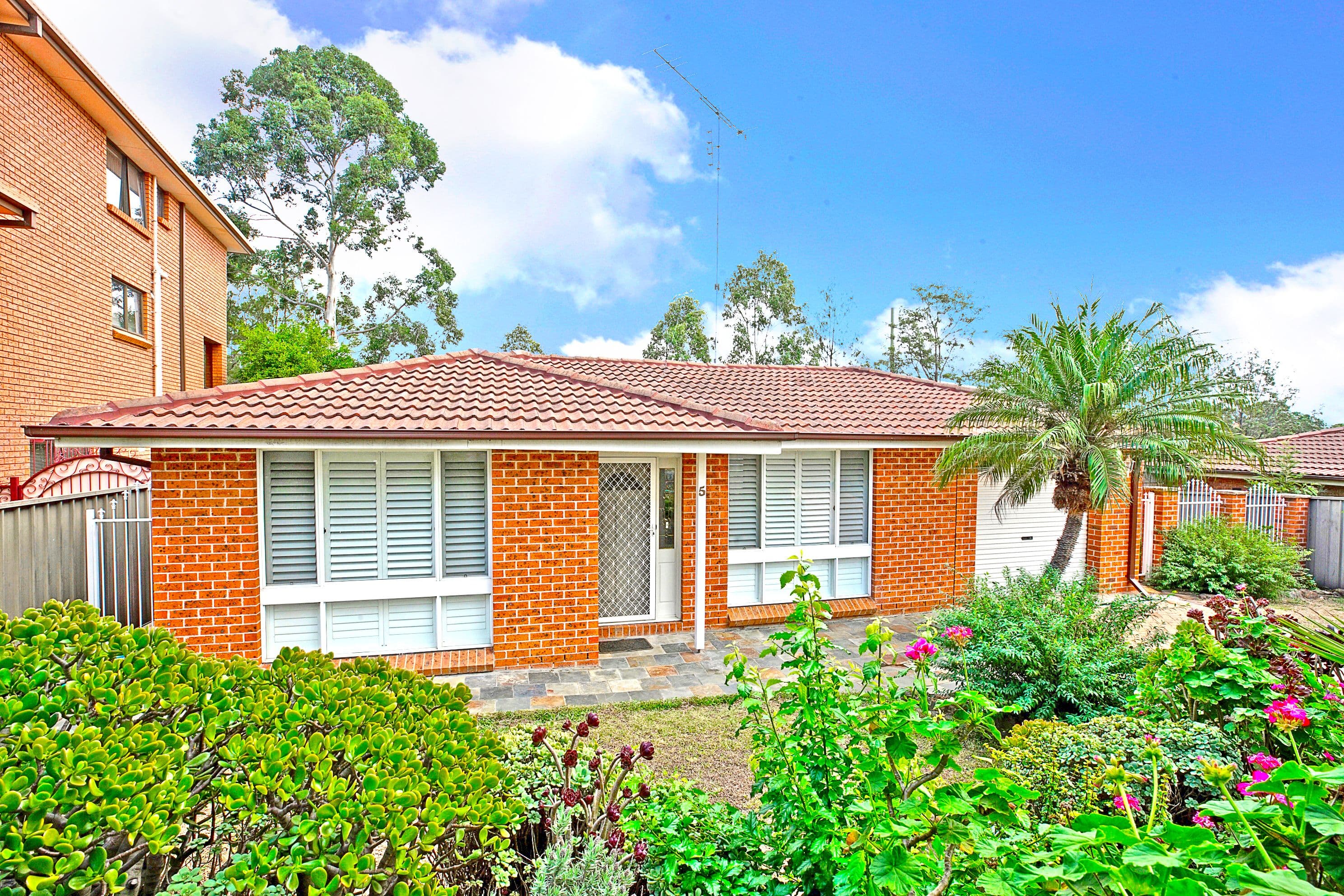 5 Bouchet Crescent, Minchinbury - Image 1