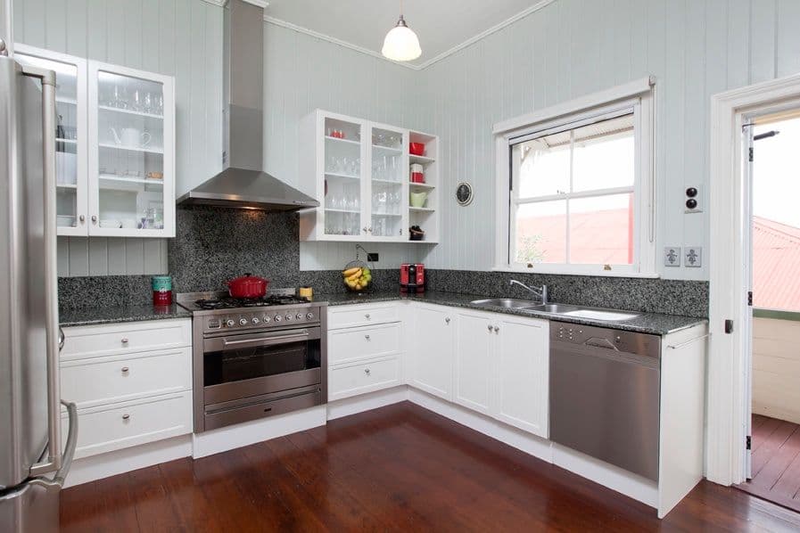 83 Merton Road, WOOLLOONGABBA QLD 4102, Woolloongabba - Thumbnail 2