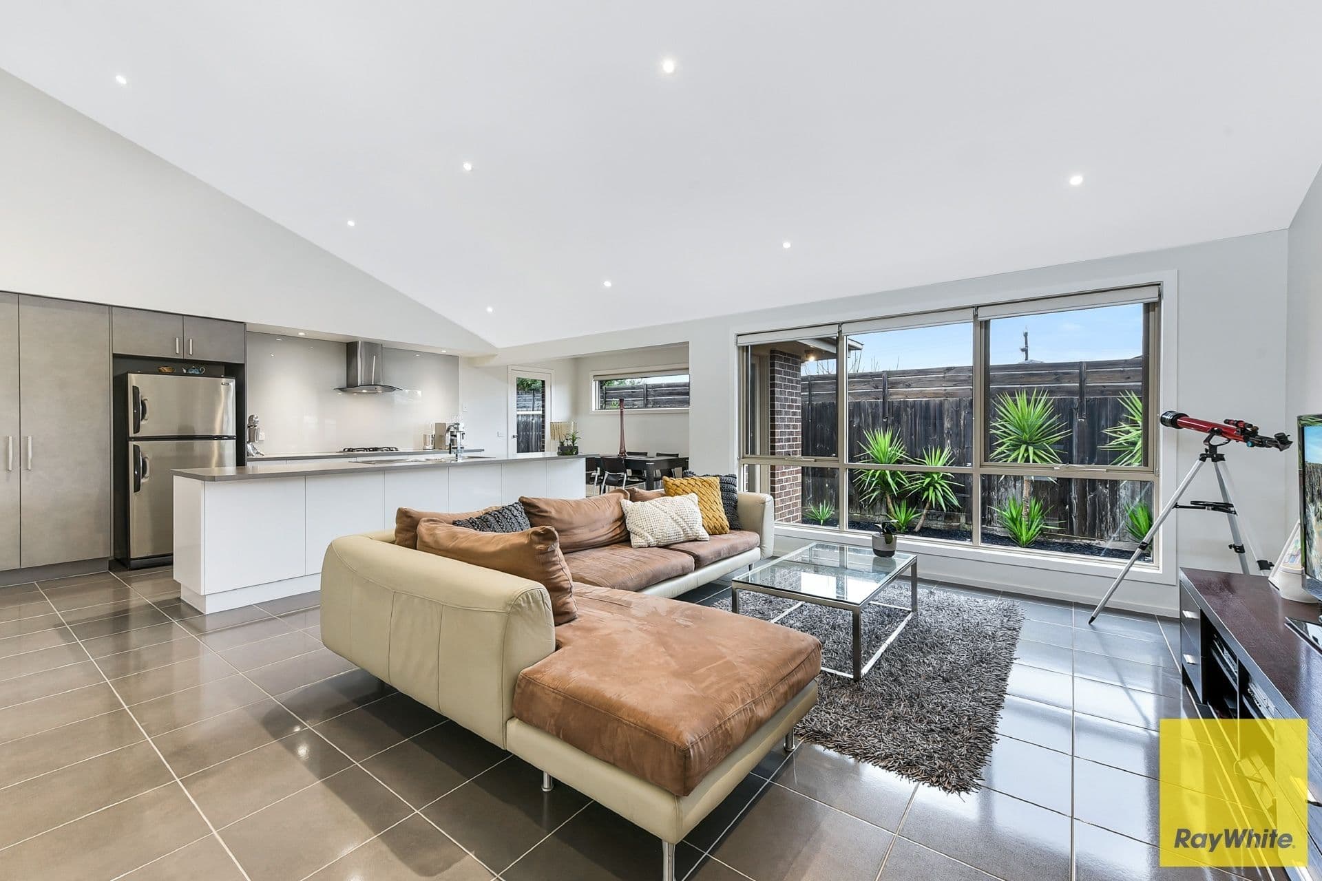 9A Cornwall Street, Hallam VIC 3803, Hallam - Thumbnail 2