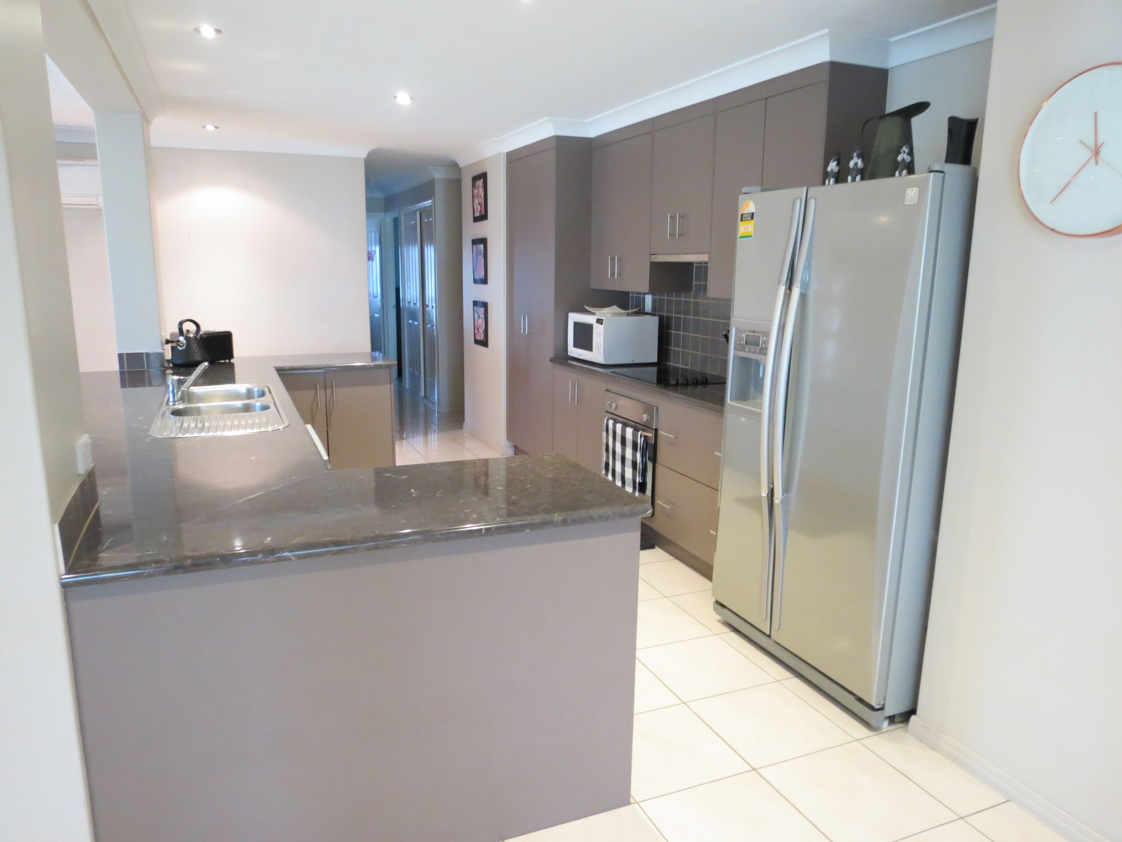 43 Jeppesen Drive, Emerald QLD 4720, Emerald - Thumbnail 2