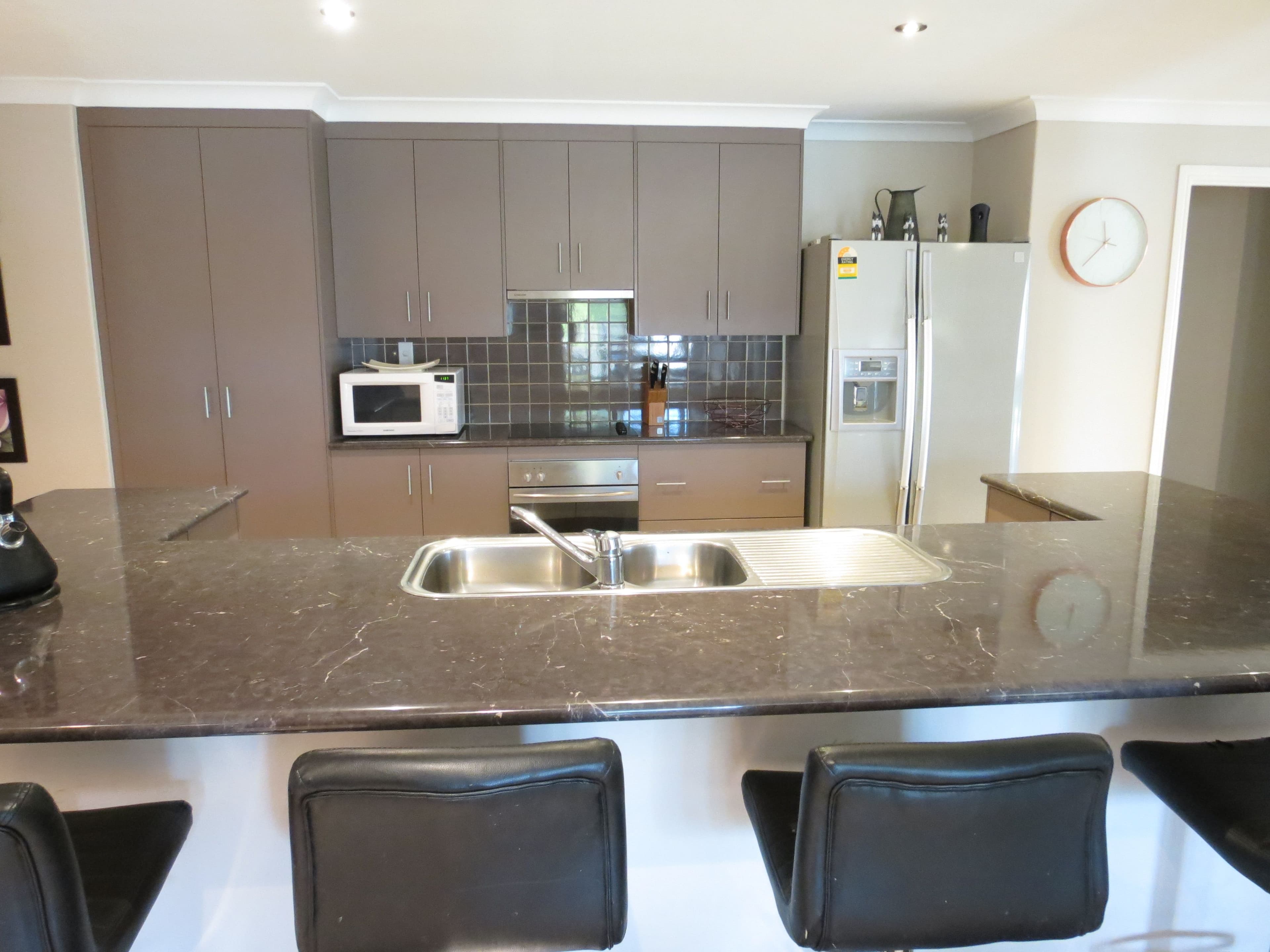 43 Jeppesen Drive, Emerald QLD 4720, Emerald - Thumbnail 3